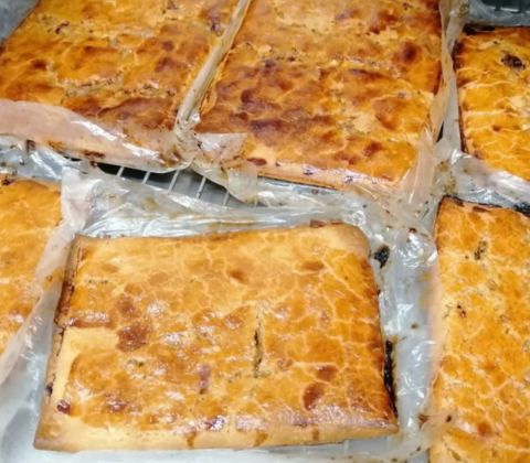 Coca amb Tonyna collaet